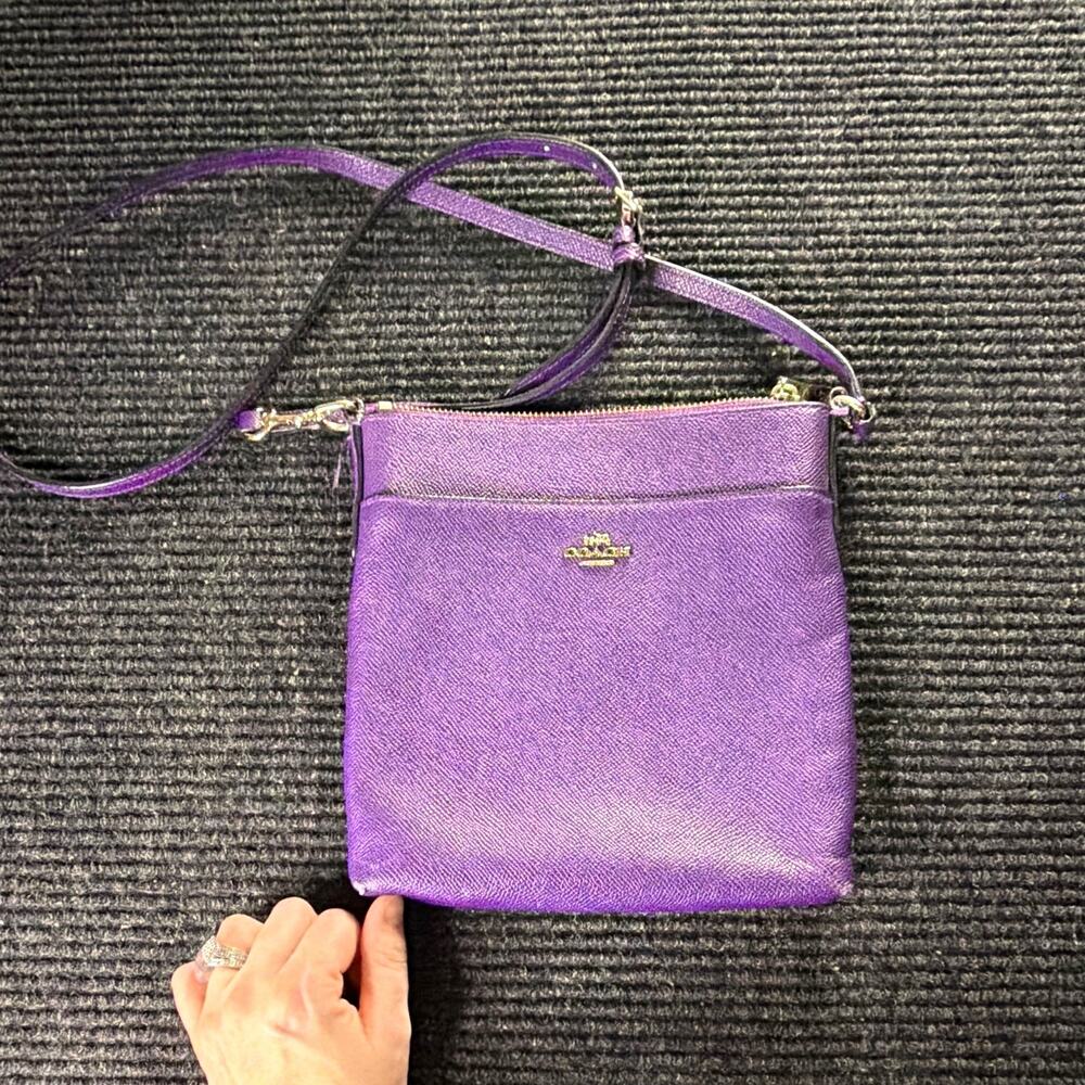 Coach Purple Crossgrain Leather Crossbody Bag Zip Top Gold Hardware Small